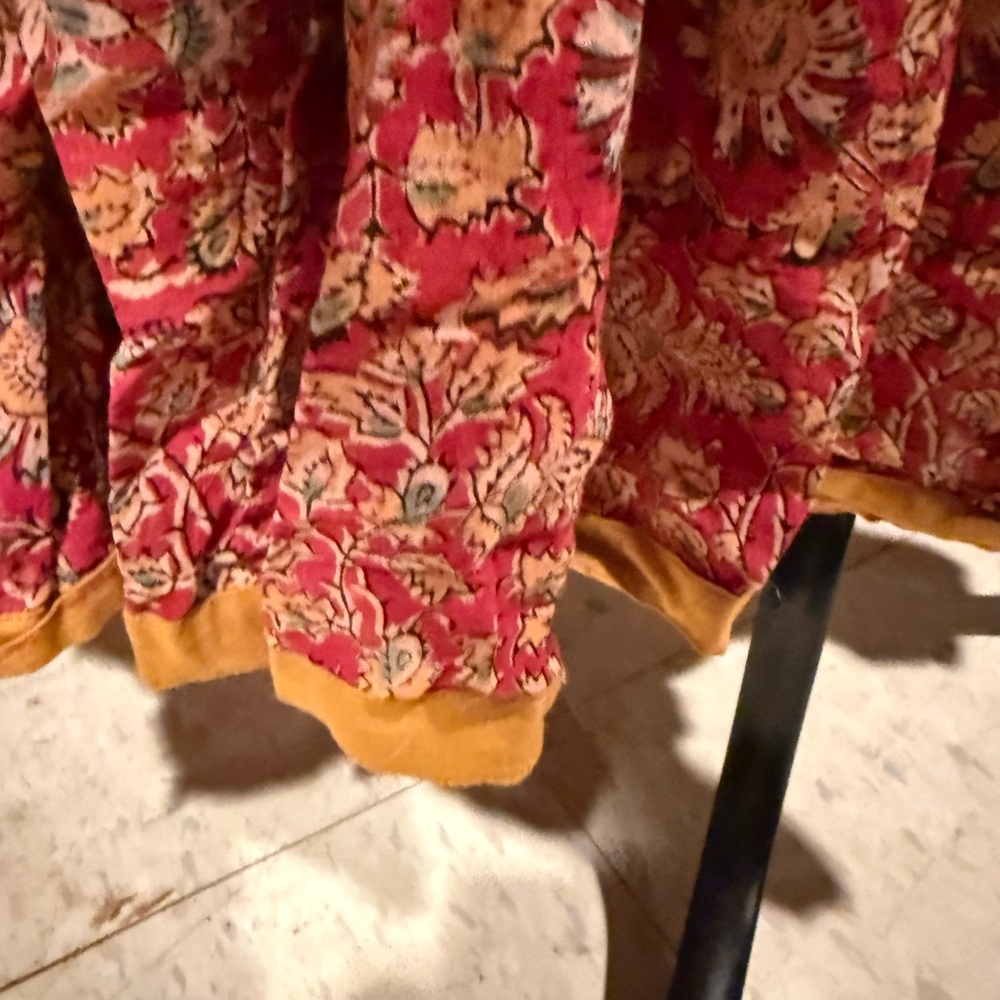 Bohemian Floral Red Skirt - Picture 3 of 7